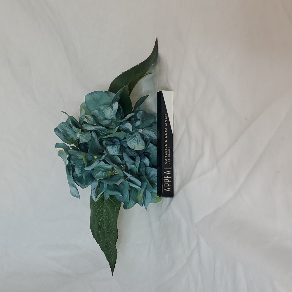 Black Eyelash Glue